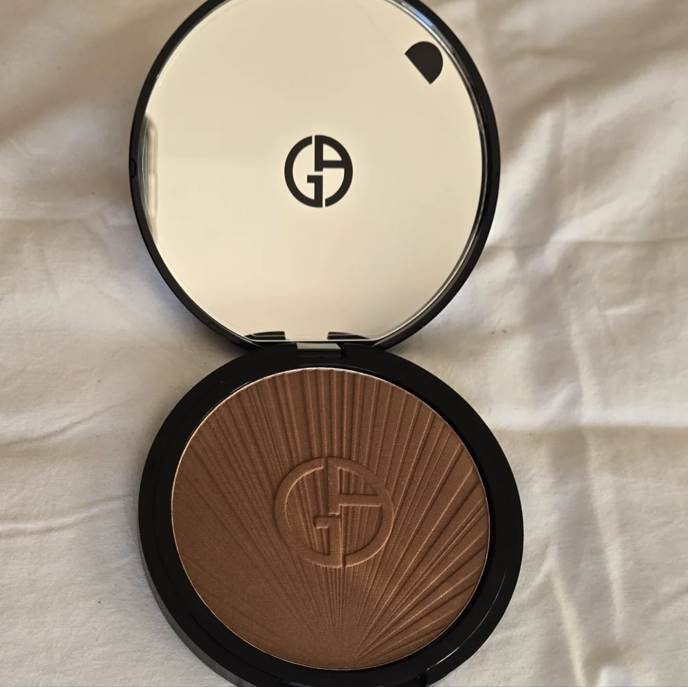 Giorgio Armani Luminous Silk Bronzing Powder - Black